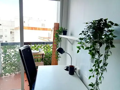 Plano de 2BDR y 1 SALON Bonito y práctico apartamento en la Muralla