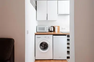 Una cocina o zona de cocina en Reformado y muy tranquilo junto a Puente Romano, 3Hab, aire acondicionado y WiFi
