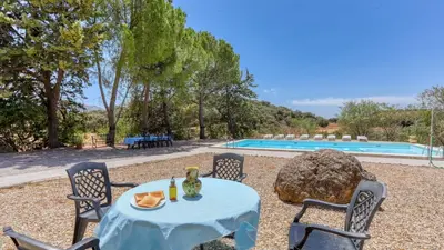 Piscina en o cerca de Cortijo el Contarin Archidona by Ruralidays