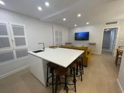 Una televisión o centro de entretenimiento en La Casa de Lineros