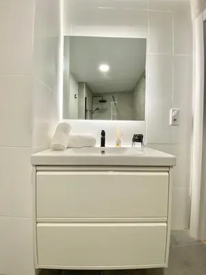 Un baño de Balcón de la Paz