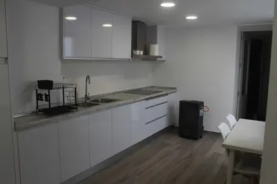 Una cocina o zona de cocina en apartamento nuevo