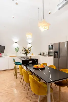 Una cocina o zona de cocina en Amplio apartamento a 5 min de San Luis, luminoso y cómodo