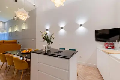 Una cocina o zona de cocina en Amplio apartamento a 5 min de San Luis, luminoso y cómodo