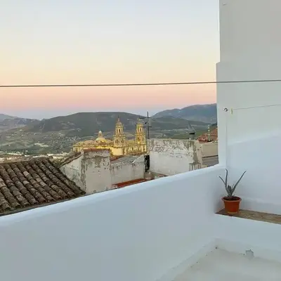 Renovated retro home w terrace