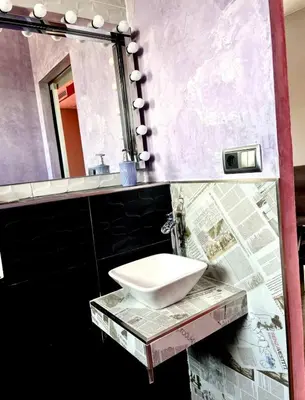 Un baño de Precioso y moderno ático duplex de 2 habitaciones en Sevilla para 2 ó 3 personas con Jacuzzi
