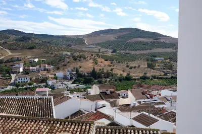 Vista general de una montaña o vista desde la casa o chalet