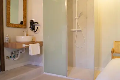 Un baño de Armas 23