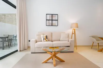 Zona de estar de New Design Apartment - Private patio - Gallos 2