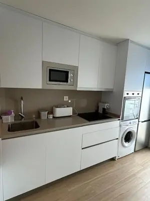 Una cocina o zona de cocina en New 1 Bedroom Apartment with Roof Top Terrace