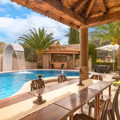 Amazing Home In Algarinejo