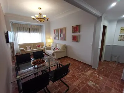 Zona de estar de Eduardo Lucena 5, Mezquita