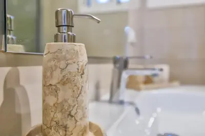 Un baño de Altillo Sweet Home & Parking incluido