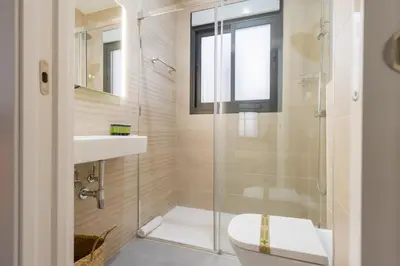 Un baño de New modern - quiet street - Setas de Sevilla