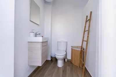 Un baño de Villa 68 by Villamya