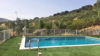 Piscina en o cerca de Spacious Villa with Pool in Pruna, 140 m²