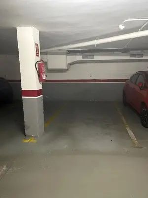 Plano de CENTRO, PARKING, PISCINA 2 Dormitorios SUITE PONDOS