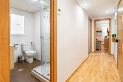 Un baño de Apartamento a 15 minutos de la Judería con Parking