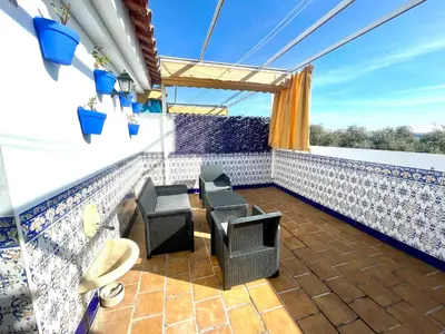 Un balcón o terraza de Geysotur Balcón del Puente Romano con Parking Gratis