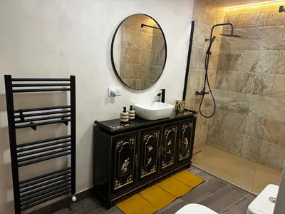 Un baño de Little Osaka Puertollano