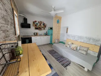 Una cocina o zona de cocina en House with sauna and fireplace