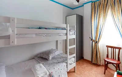 Cama o camas de una habitación en 3 Bedroom Gorgeous Home In Iznájar