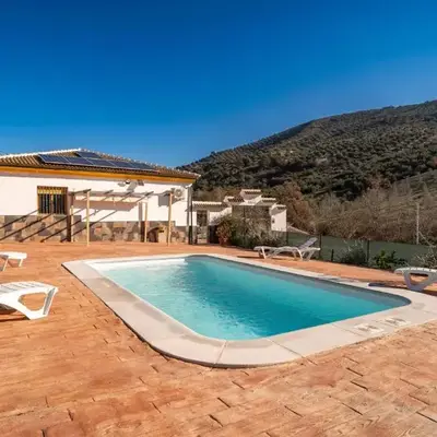 3 Bedroom Gorgeous Home In Iznájar