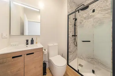 Un baño de Feria Corner