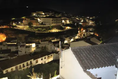 Vista general de Setenil de las Bodegas o vista desde el apartamento