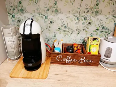Utensilios para hacer té y café en El jardín de Antequera