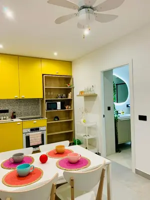 Una cocina o zona de cocina en Verde Oliva Albero Limon