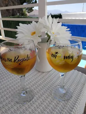 Bebidas en 'Villa Españolilla' by Turismodecalidad