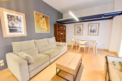 Zona de estar de New! Contemporary with pool and parking included