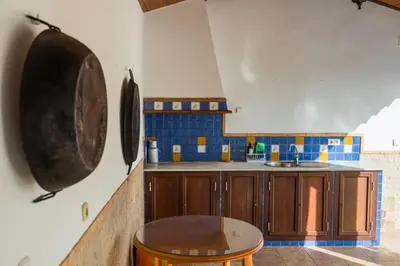 Una cocina o zona de cocina en Casa El Abuelo Tomás