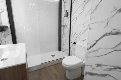 Un baño de RentalSevilla Alejo Fernández II