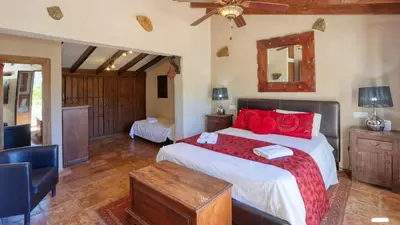 Cama o camas de una habitación en Cortijo Cuscurro Riogordo by Ruralidays