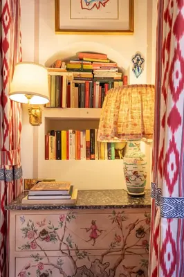 Biblioteca en el apartamento