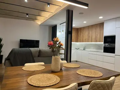 Una cocina o zona de cocina en Geysotur Central Córdoba Suite