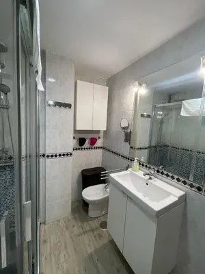 Un baño de Carniceros - Apartamento céntrico y tranquilo
