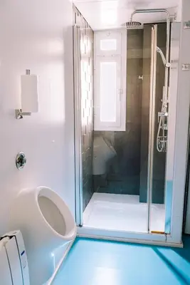 Un baño de Optimum Torneo Boutique