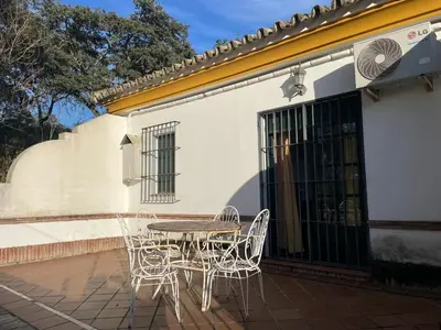 Un balcón o terraza de Bungalows Los Álamos de El Pedroso