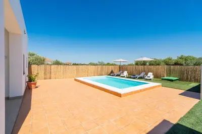 Piscina en o cerca de Casa Rural Olivera