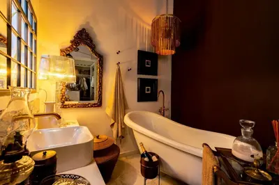 Un baño de Loft singular en casa regionalista Sevilla centro