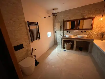 Un baño de Villa Mercedes