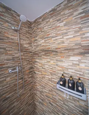 Un baño de Vista Doña María Coronel C