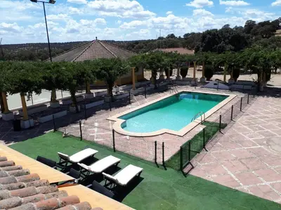 Piscina en o cerca de Hacienda Carboneras