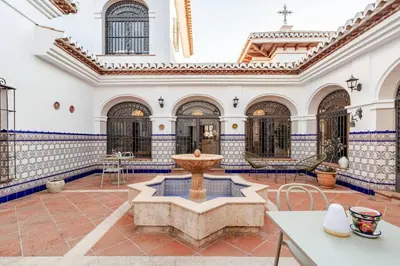 Plano de New! Your ultimate luxury finca with 11BR, Pool, Jacuzzi, Gym and Sauna just 30 minutes from Malaga!
