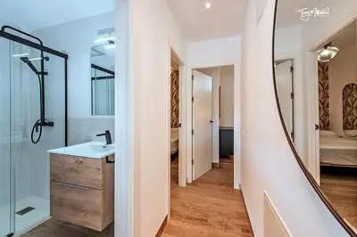 Un baño de Sarmiento, Apartamentos la Cepa