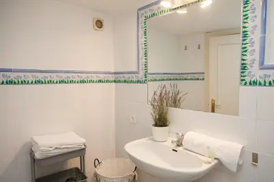 Un baño de ISG Apartments Conde de Ibarra 9 Free Parking