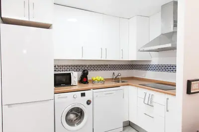 Una cocina o zona de cocina en ISG Apartments Conde de Ibarra 9 Free Parking